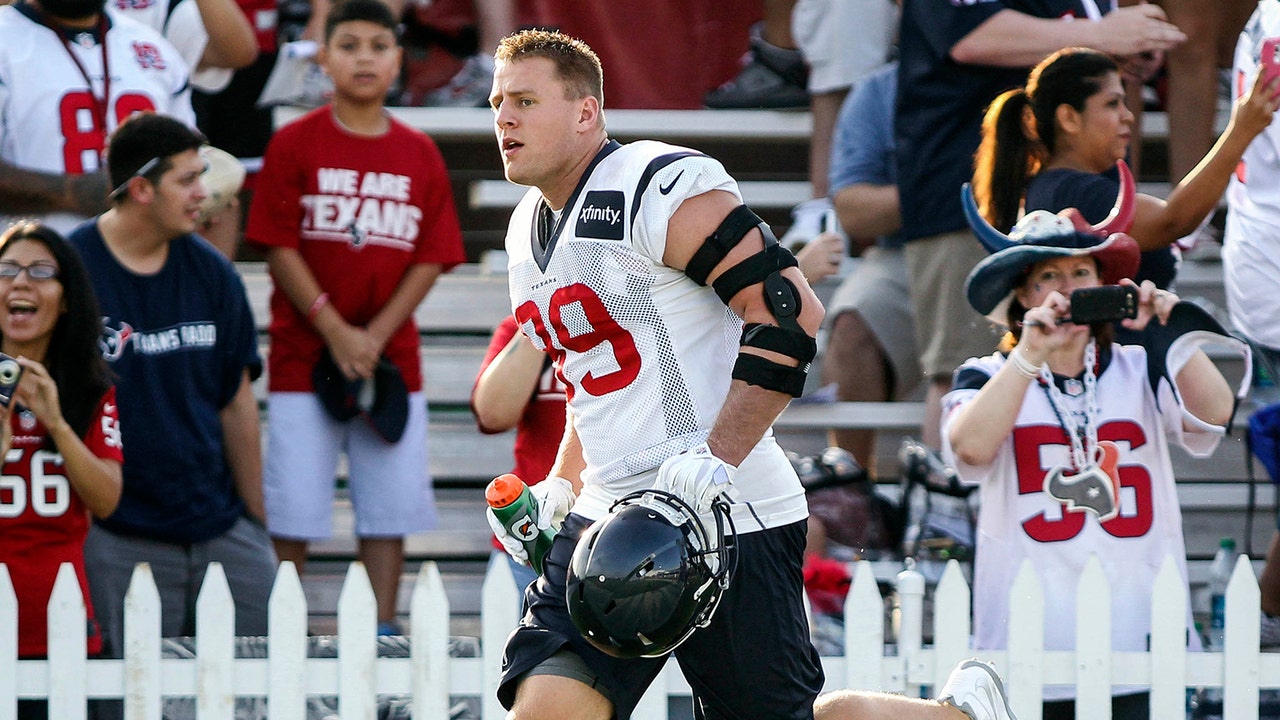 Watt hopes to help Texans turn things around